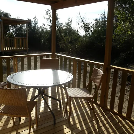 Camping Village Parco Della Gallinara Hotel 4*