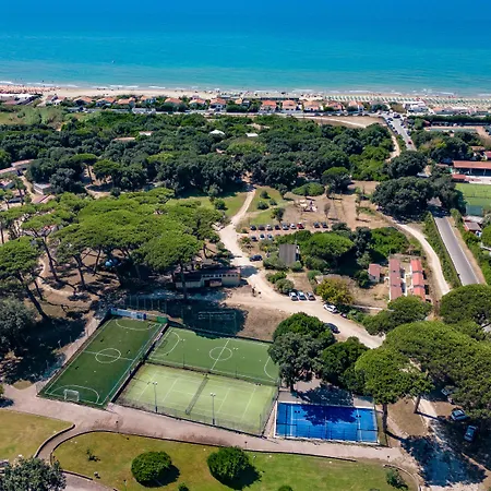 Prázdninový areál Parco Della Gallinara 4*