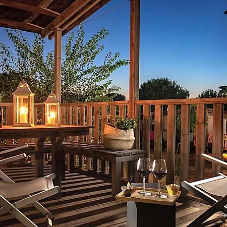 Camping Village Parco Della Gallinara Hotel