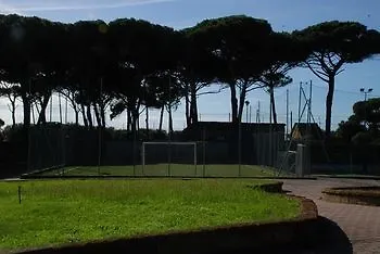 Camping Village Parco Della Gallinara 4*