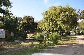Camping Village Parco Della Gallinara Hotel 4*