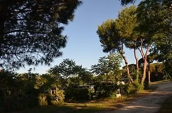 Camping Village Parco Della Gallinara Hotel