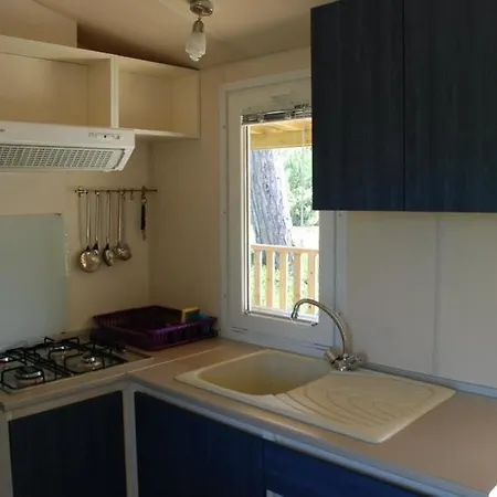 Hotel Camping Village Parco Della Gallinara 4*
