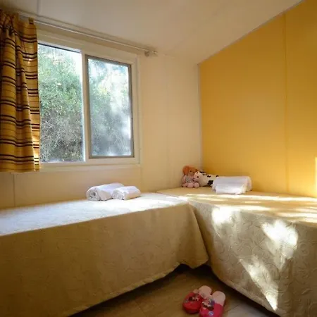 Camping Village Parco Della Gallinara Hotel